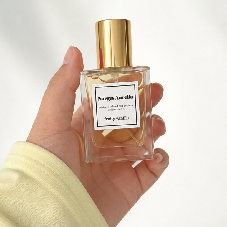 عطر مو فروتی وانیلی ۳۰ میل حاوی روغن جوجوبا و ویتامین E